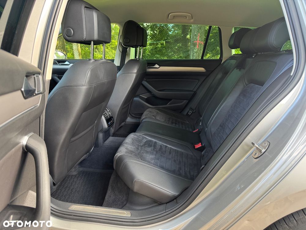 Volkswagen Passat 2.0 TDI SCR (BlueMotion Tech) 4Motion D Highline - 15