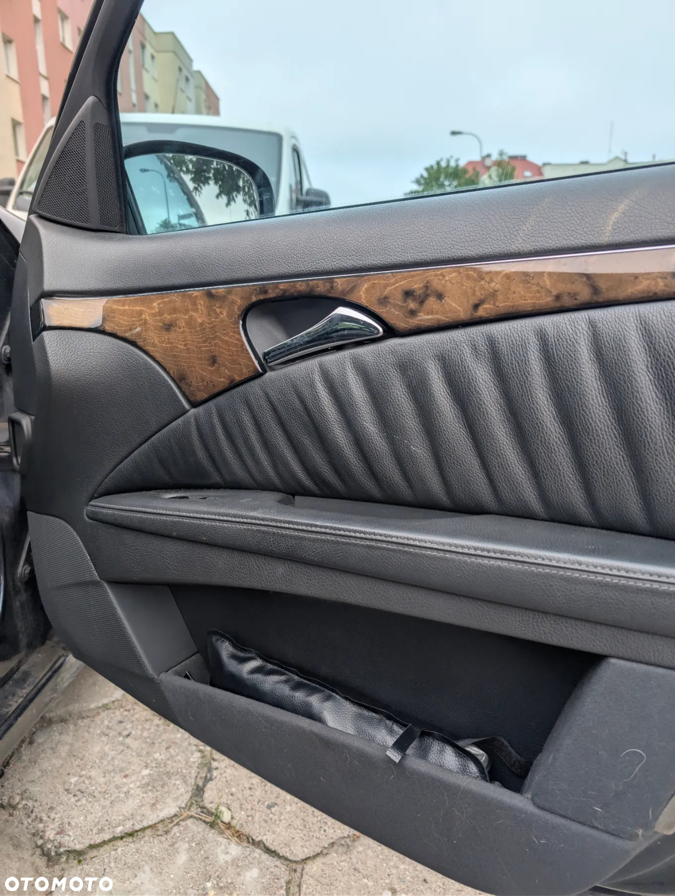 Mercedes-Benz Klasa E 320 CDI T Avantgarde - 16