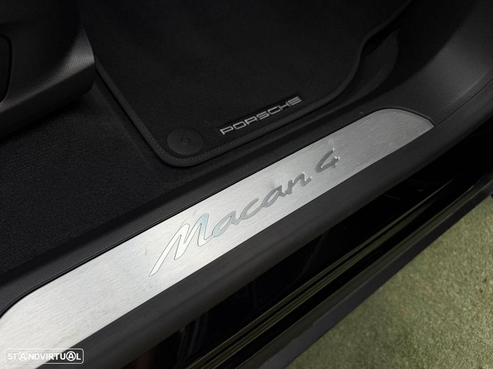 Porsche Macan Electric 4 - 28