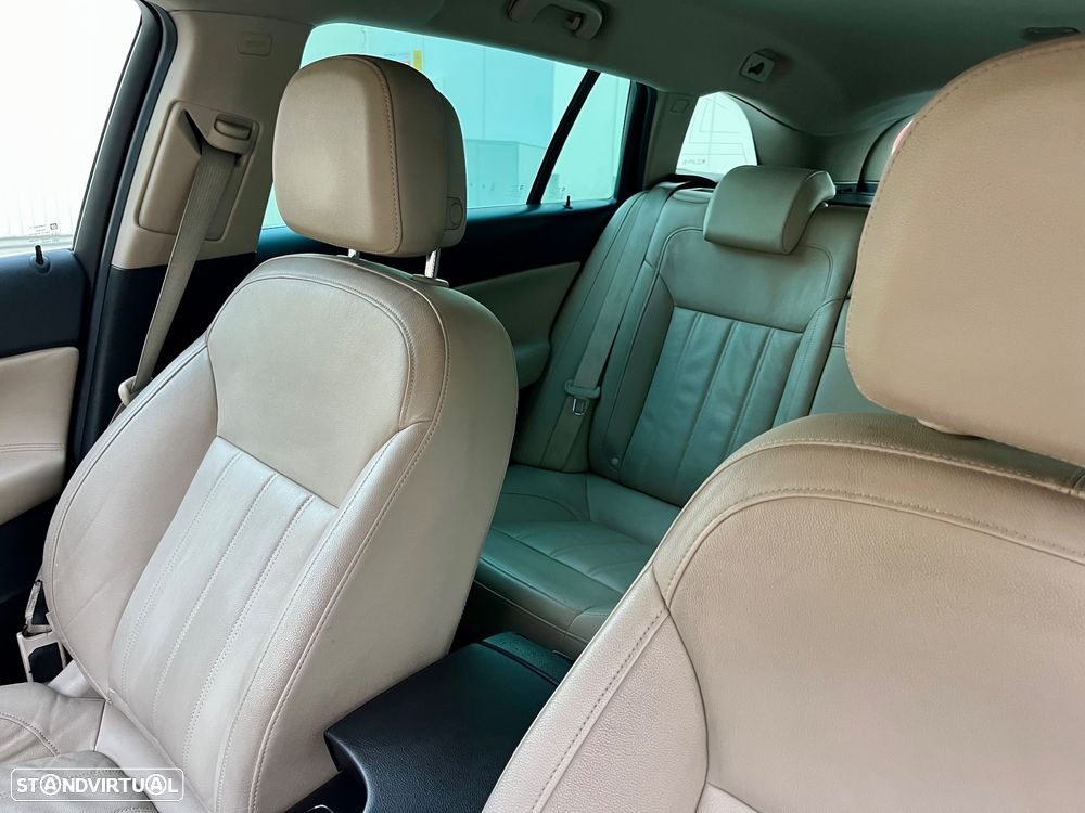 Opel Insignia Sports Tourer 2.0 CDTi Executive S/S - 24