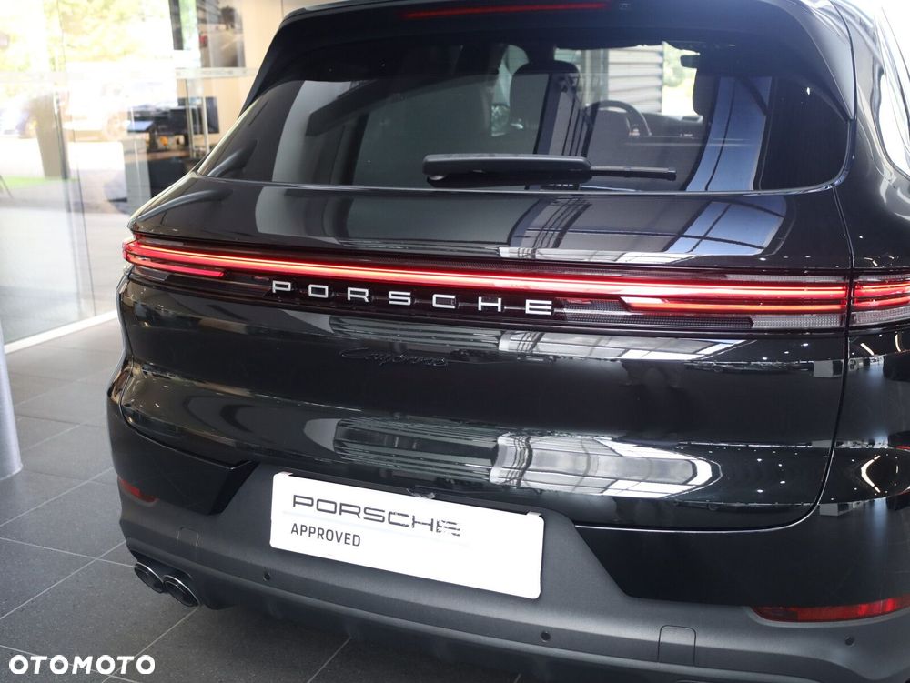 Porsche Cayenne - 23
