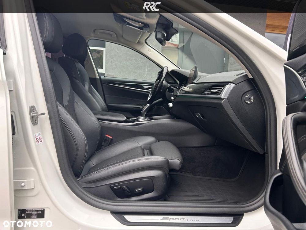 BMW Seria 5 530i Sport Line - 21