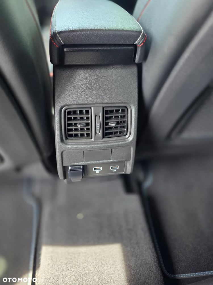 Renault Arkana E-TECH 145 R.S.LINE - 17