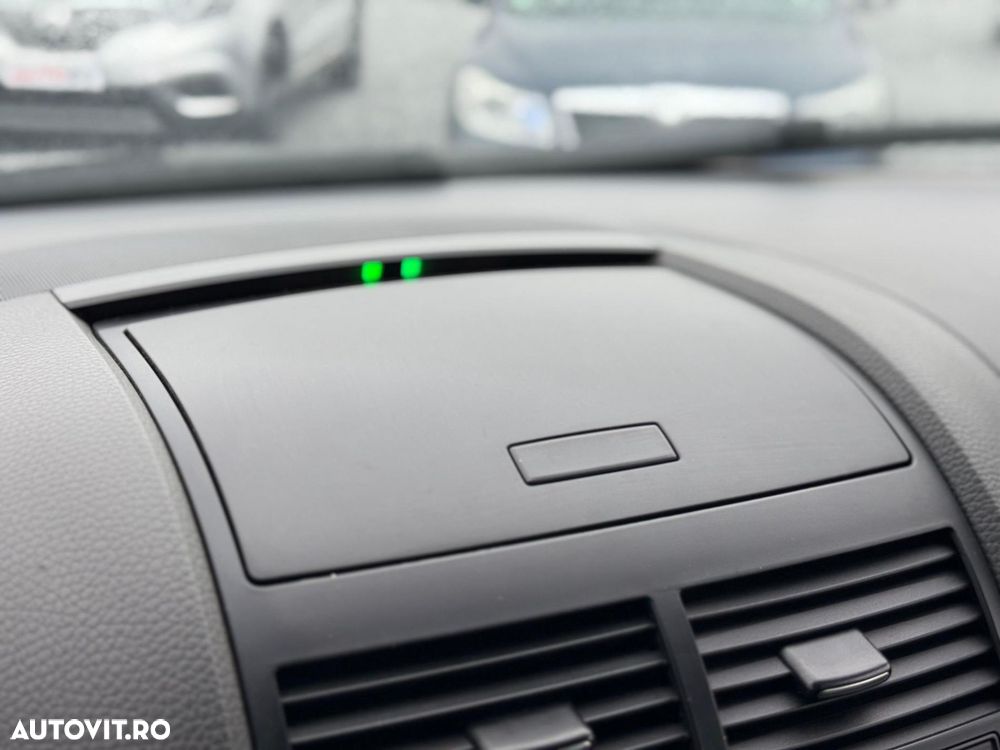 Volkswagen Touareg - 13