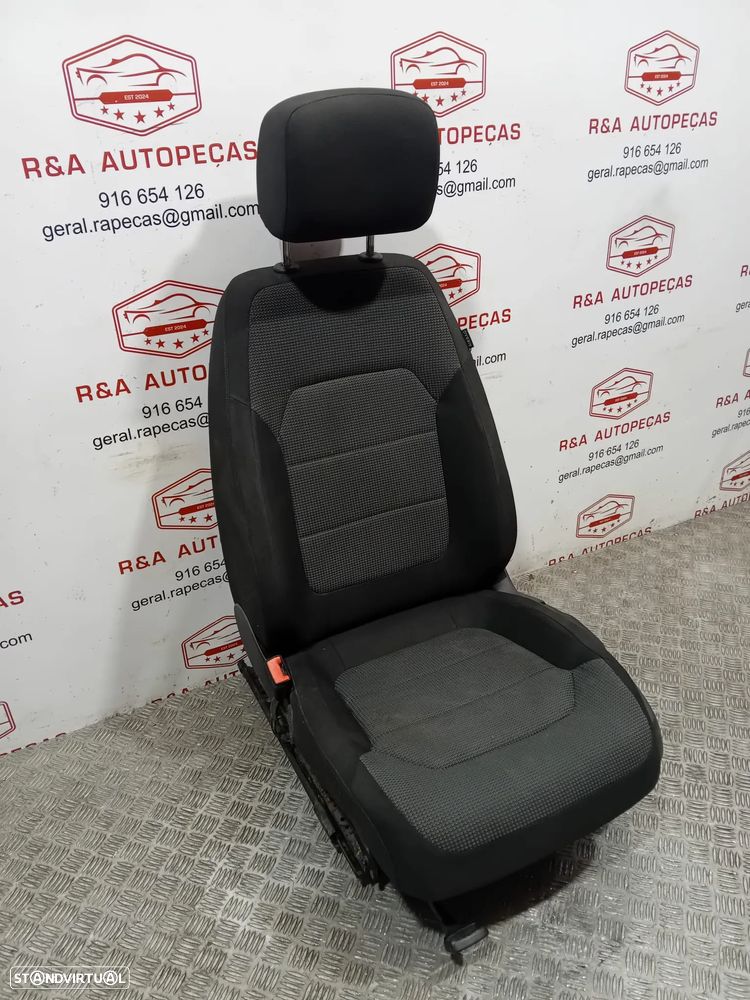 Conjunto de Bancos Passat B7 em Tecido Original - 13