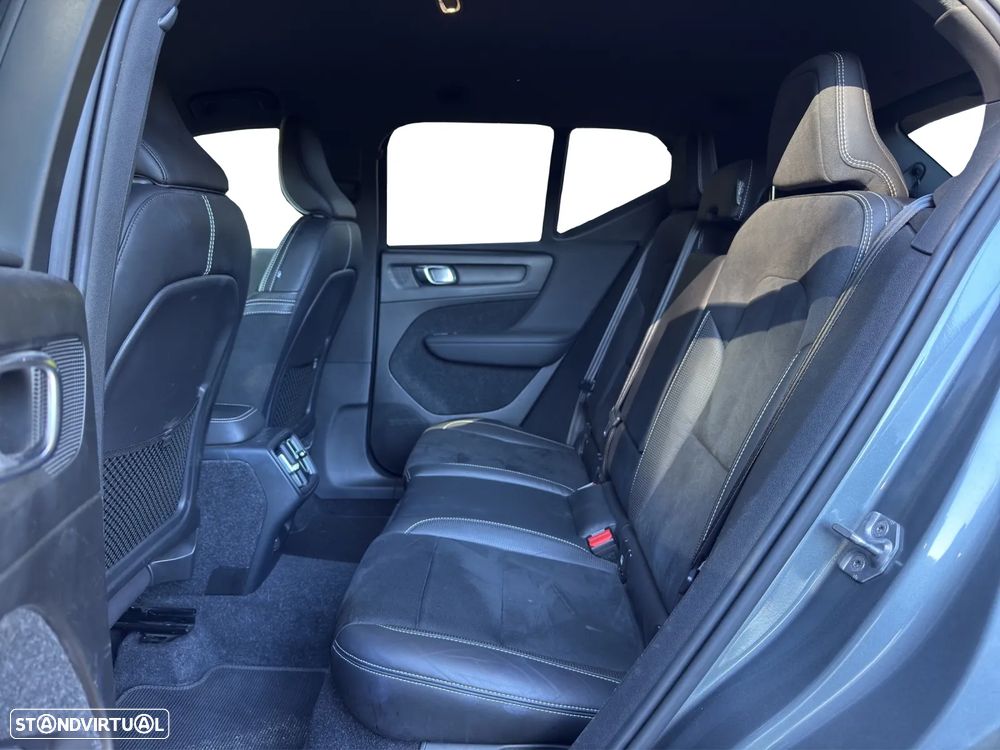 Volvo XC 40 2.0 T4 R-Design - 11