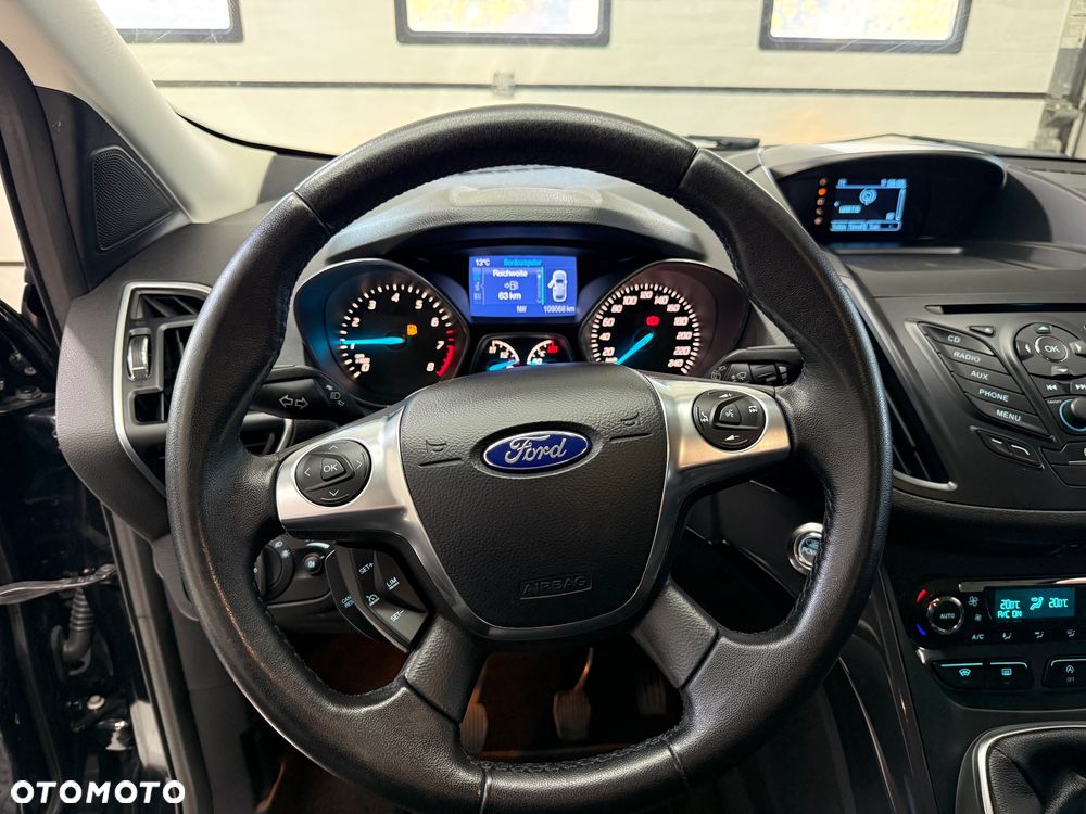 Ford Kuga 1.6 EcoBoost 2x4 Titanium - 17