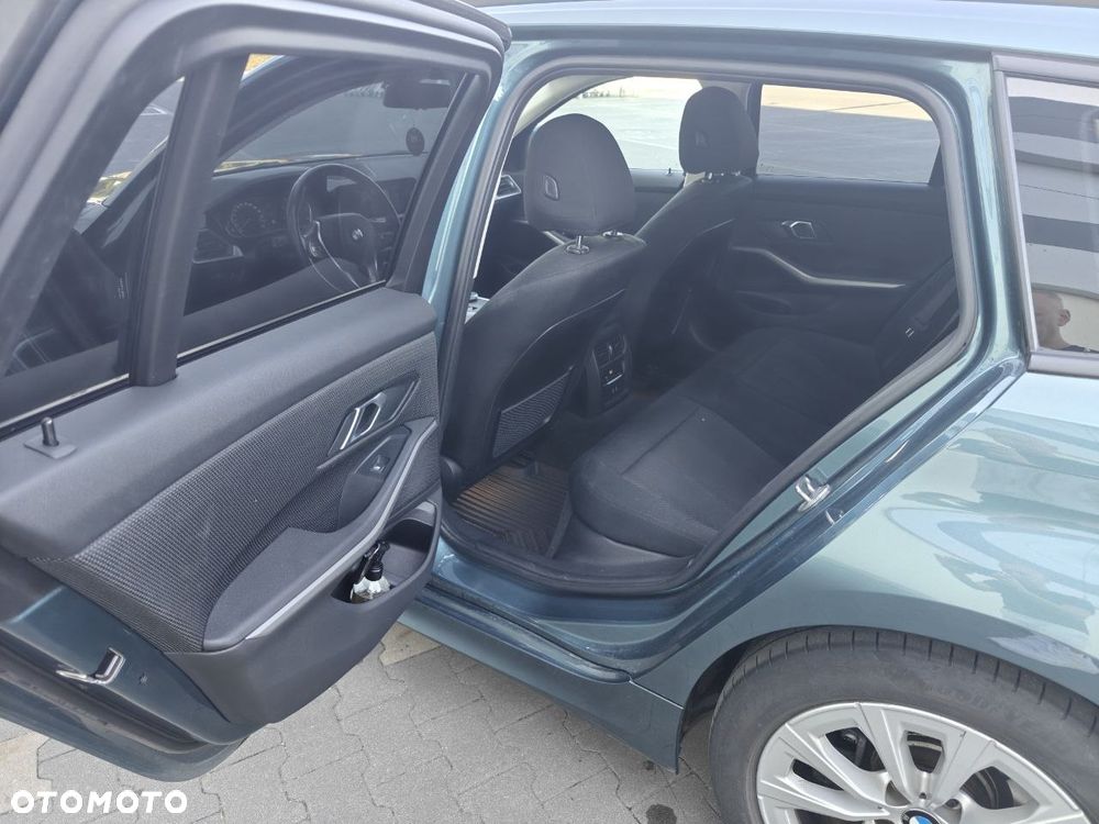 BMW Seria 3 320d MHEV Advantage - 12