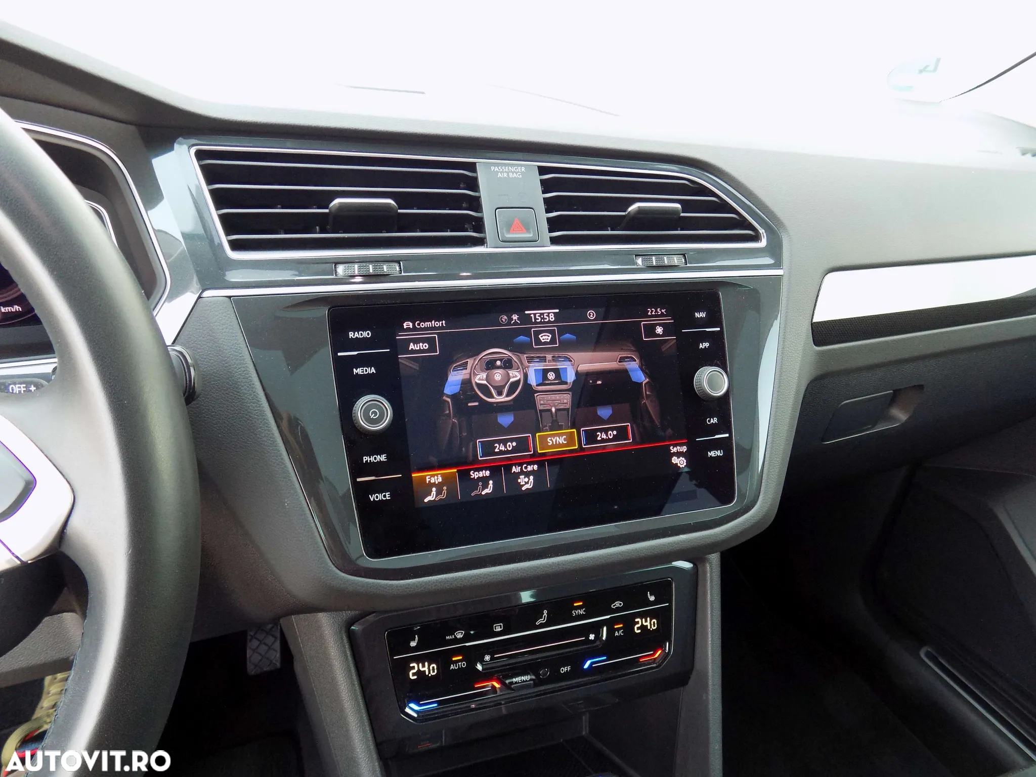 Volkswagen Tiguan 2.0 TDI SCR 4MOTION DSG Elegance - 24