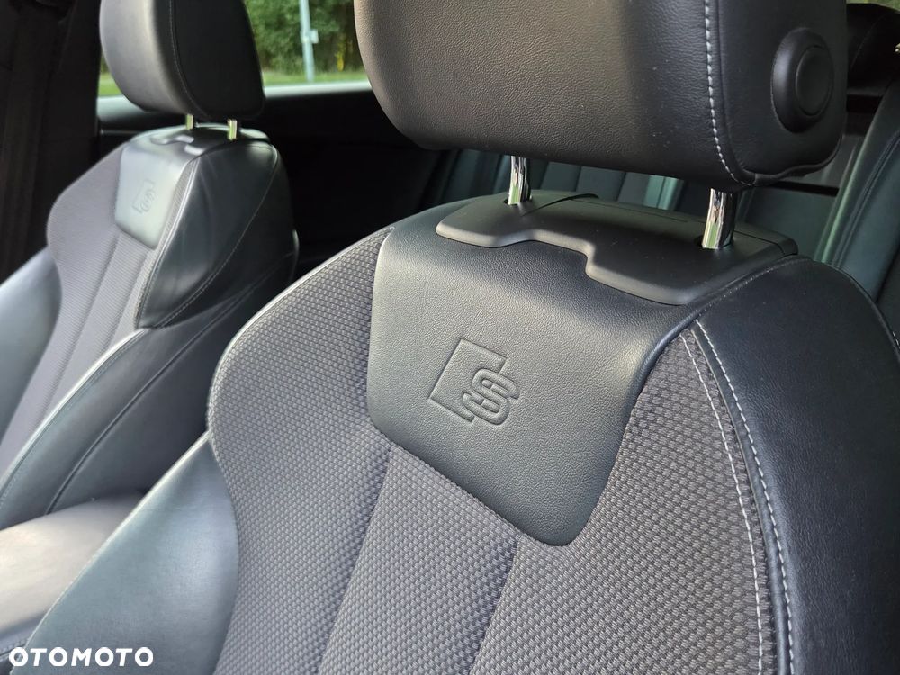 Audi A4 Avant 2.0 TDI ultra S tronic - 18