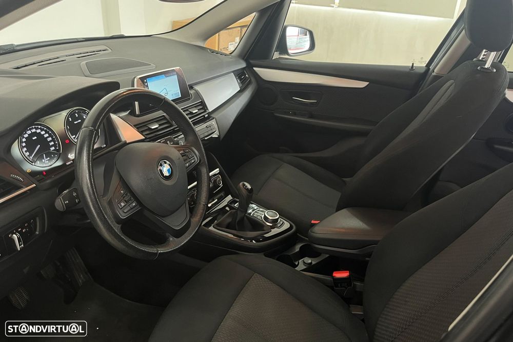 BMW 216 Active Tourer d Advantage - 26