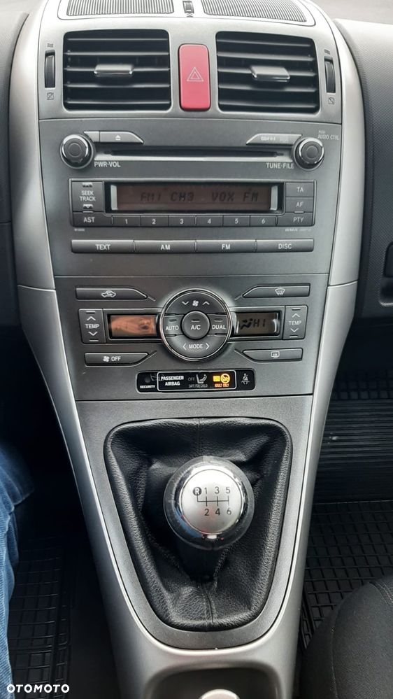 Toyota Auris - 21