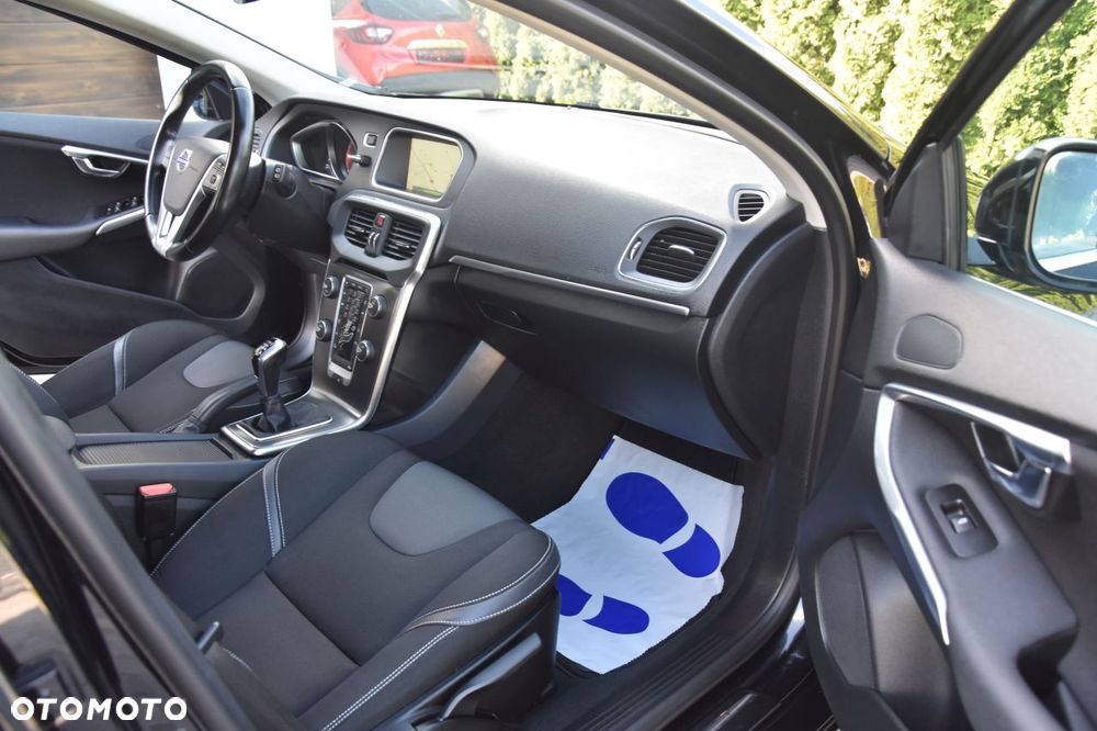 Volvo V40 D4 Drive-E Momentum - 21