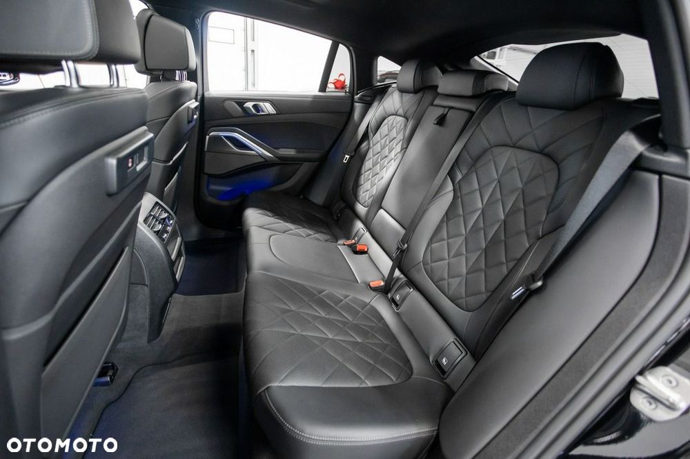BMW X6 - 25