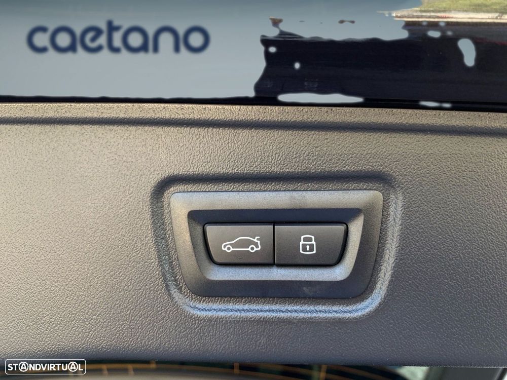 BMW 520 d Pack Desportivo M - 22