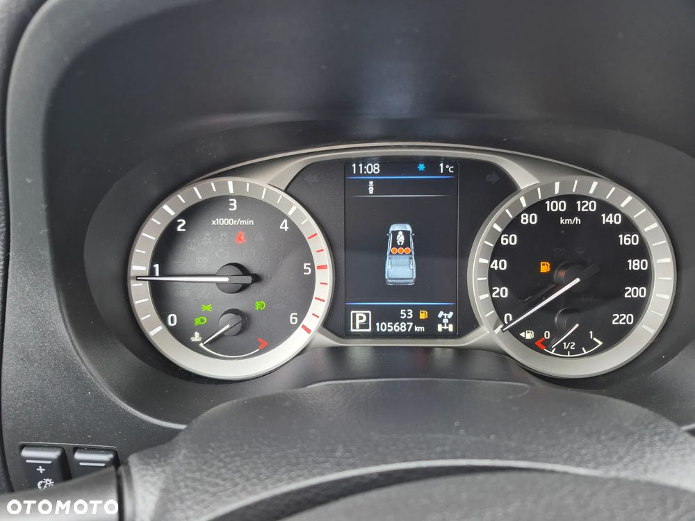 Nissan NAVARA - 9