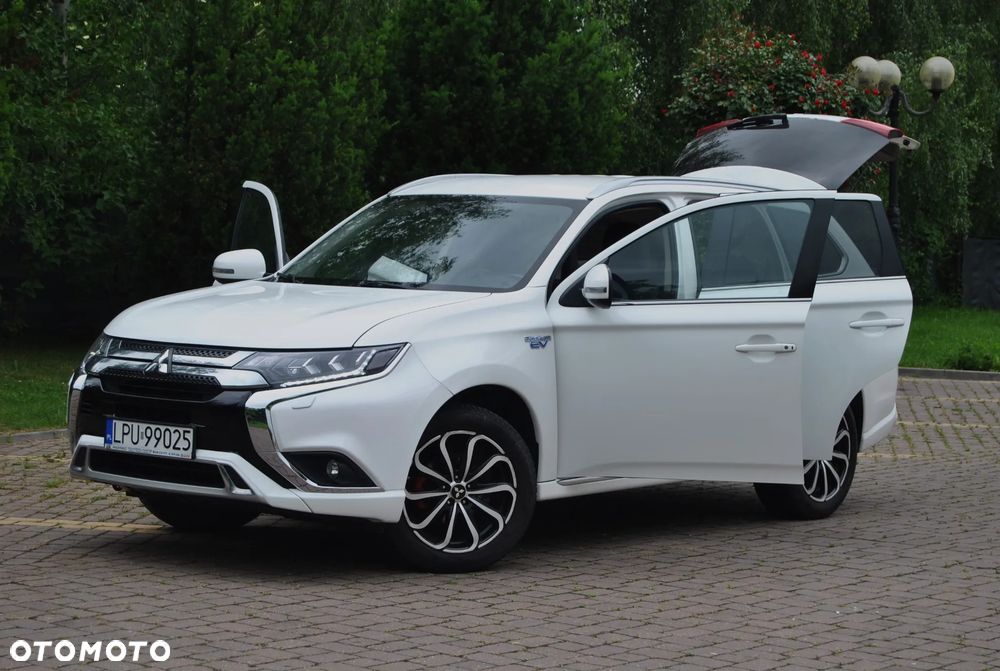 Mitsubishi Outlander - 20
