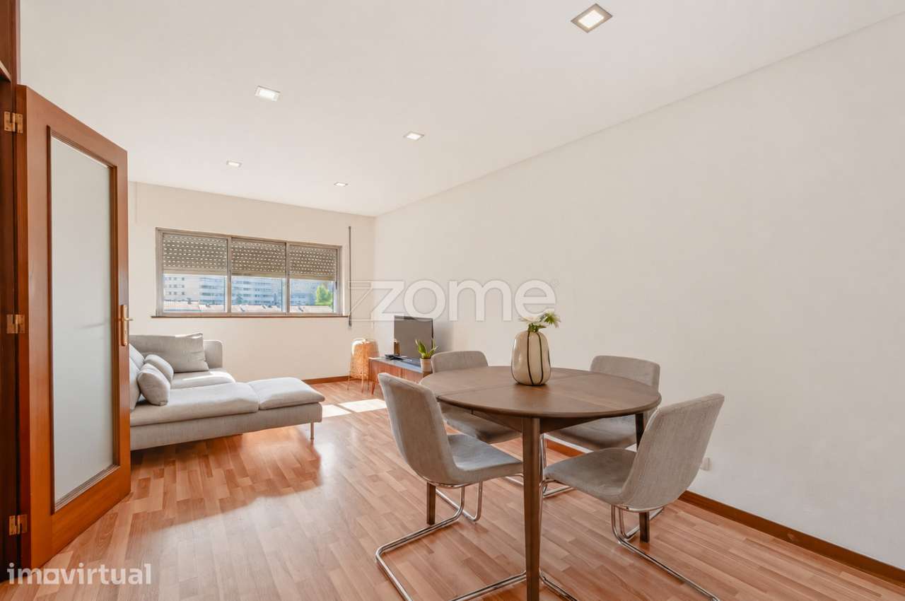 Apartamento T4 na Rua da Argentina - Grande imagem: 3/46