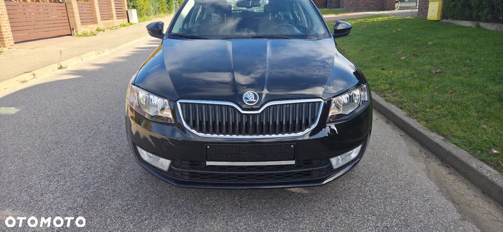 Skoda Octavia Combi 1.6 TDI (Green tec) DSG Ambition - 2