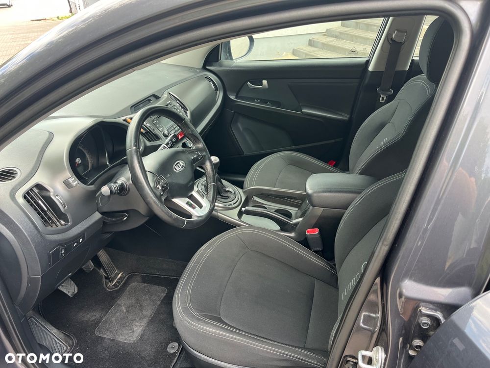 Kia Sportage 2.0 CVVT 2WD Spirit - 10