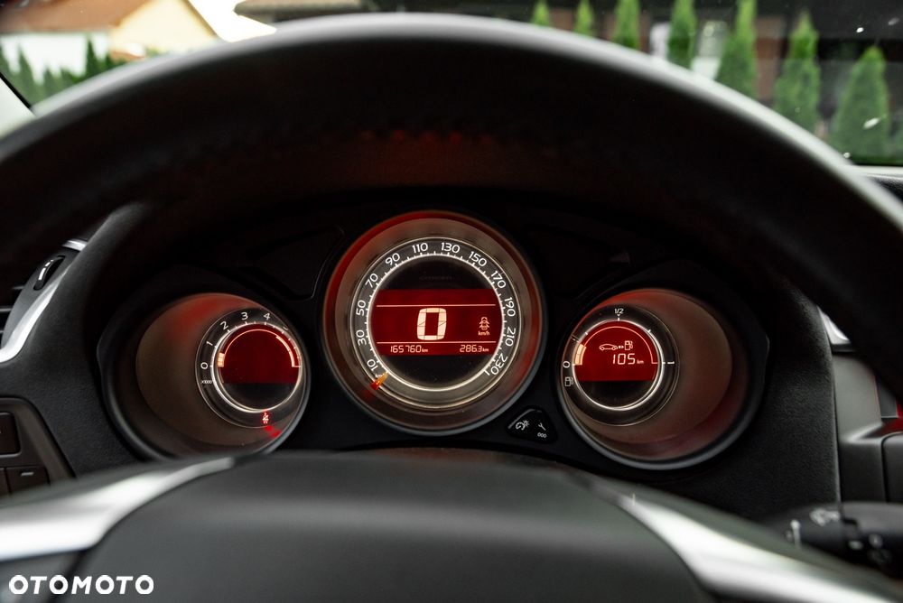 Citroën C4 e-HDi 110 Selection - 30