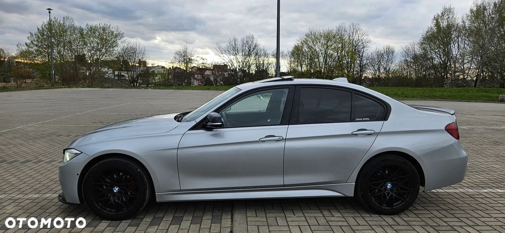 BMW Seria 3 320d xDrive Sport-Aut Luxury Line - 21
