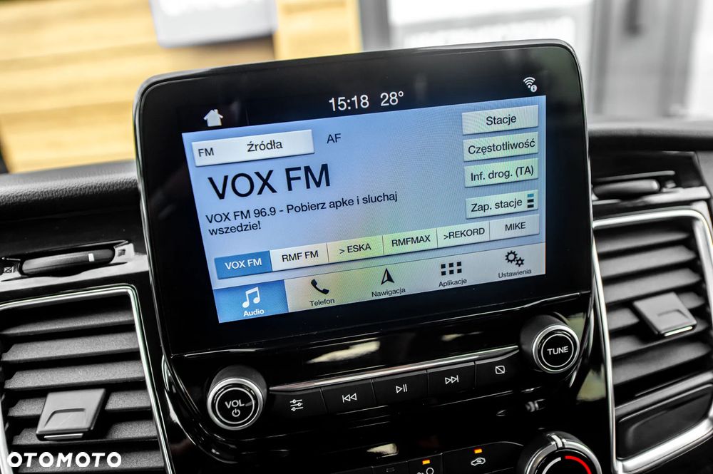 Ford Tourneo Custom 2.0 EcoBlue L1 Titanium SelectShift - 20
