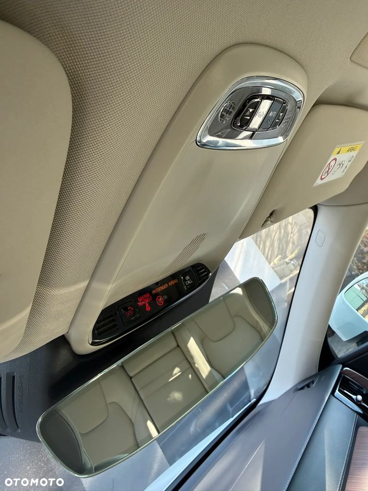 Volvo XC 60 D4 Inscription - 28