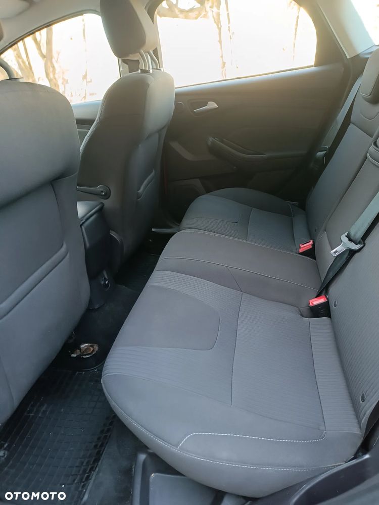 Ford Focus 1.6 EcoBoost Titanium - 28