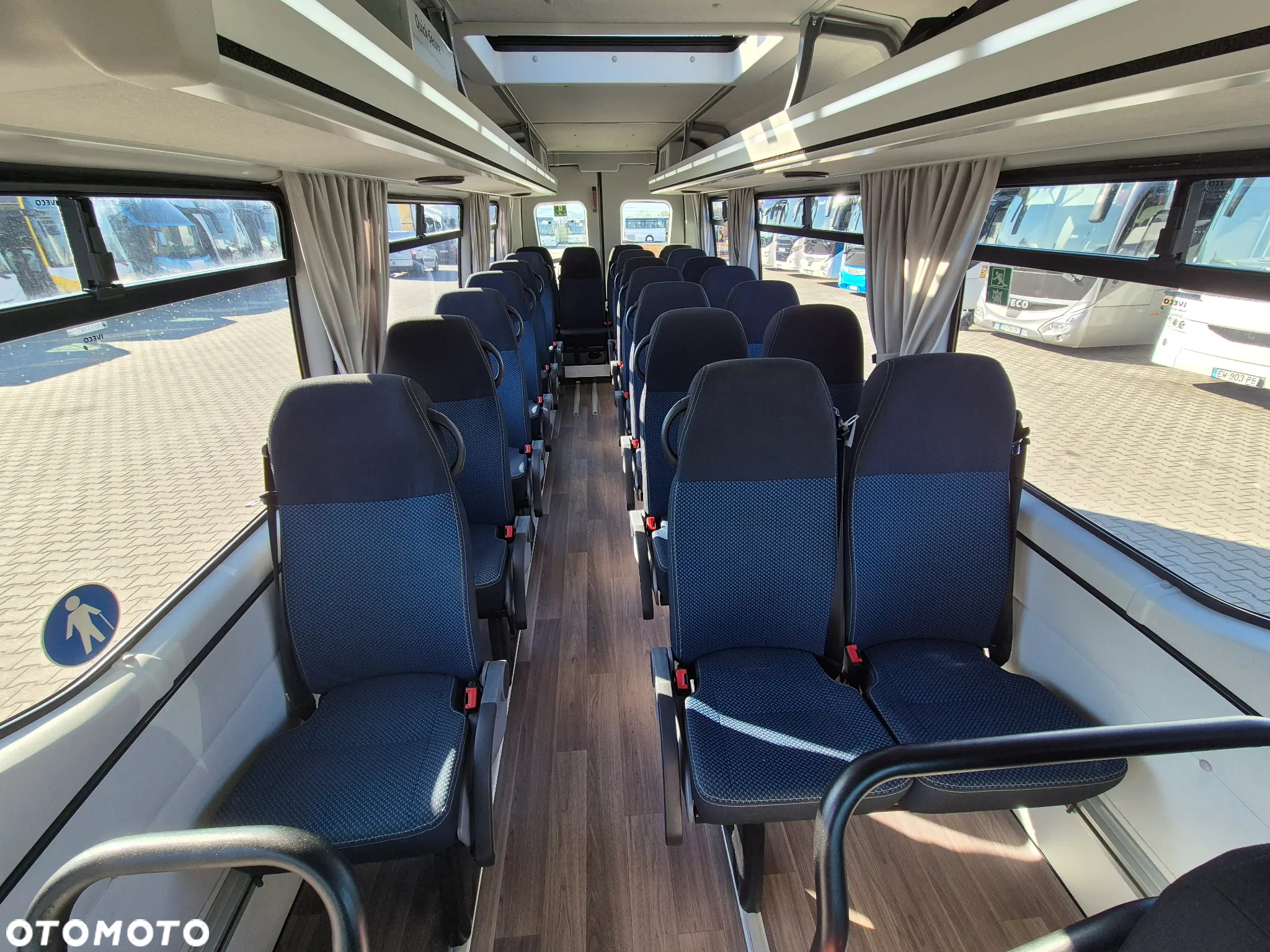 Iveco DAILY 65C18 / SPROWADZONE / 23 MIEJSCA/ KLIMATYZACJA/ WINDA DLA OSÓB NIEPEŁNOSPRAWNYCH - 19