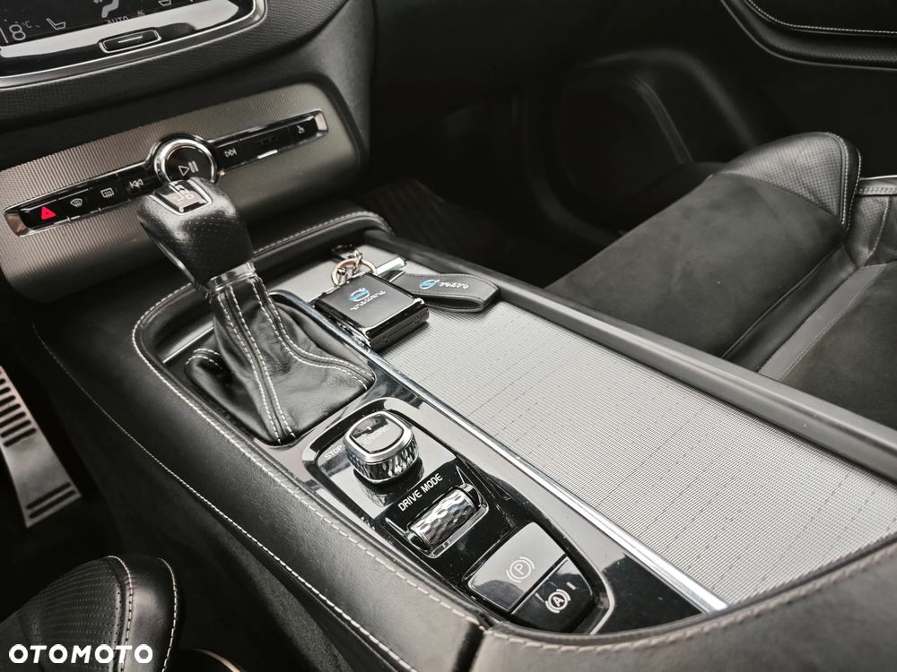 Volvo XC 90 - 18