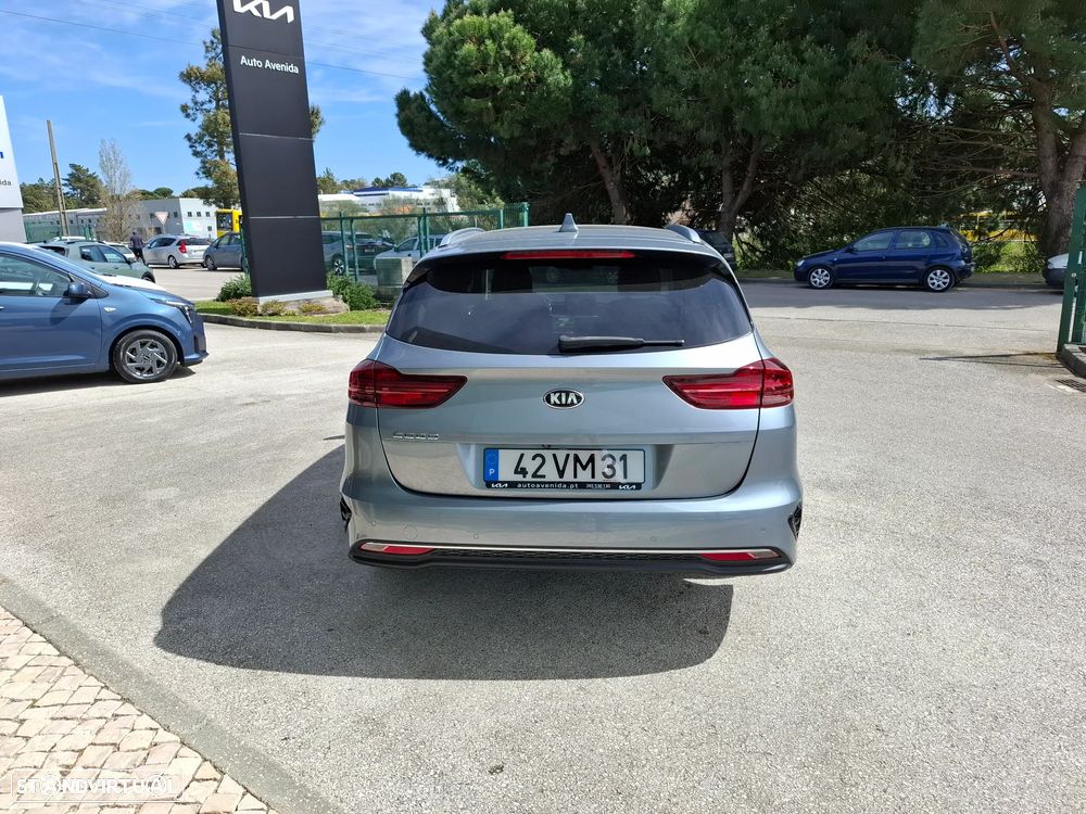 Kia Ceed SW 1.6 CRDi TX+SRF - 7