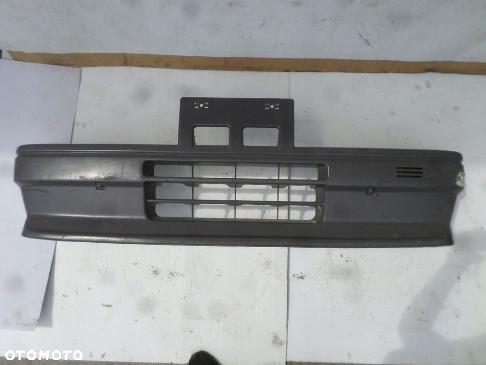 zderzak przód subaru libero 1990 r - 1