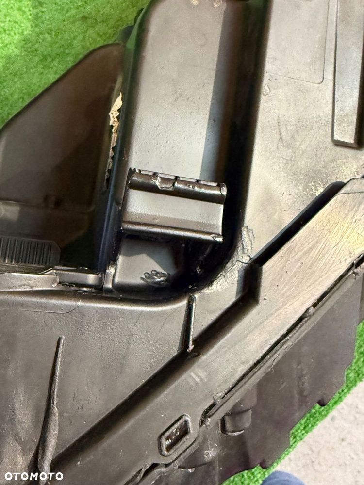 REFLEKTOR PRAWY KIA SORENTO III LIFT FULL LED nr:441 - 5