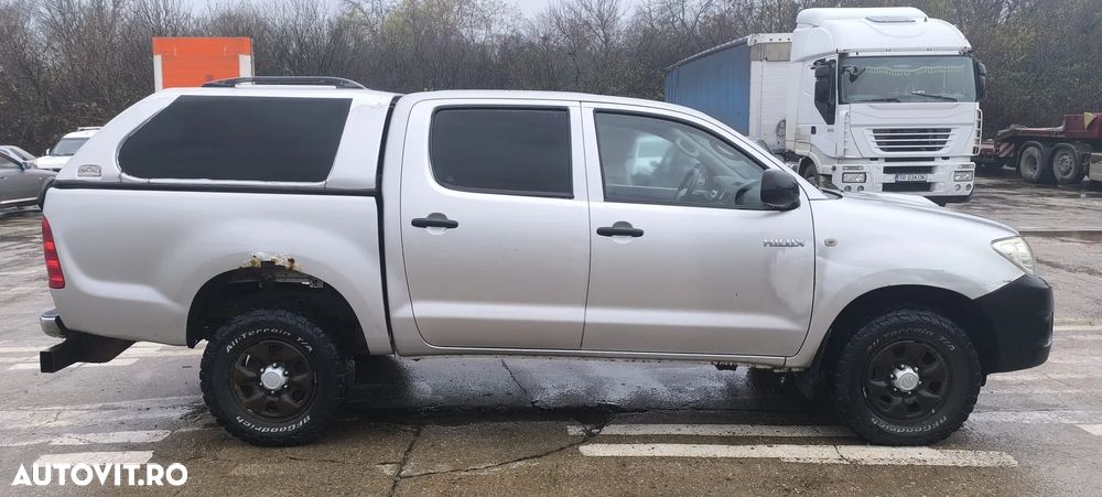 Toyota Hilux 4x4 Double Cab - 3