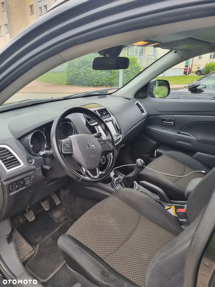 Mitsubishi ASX 1.6 Inform - 20