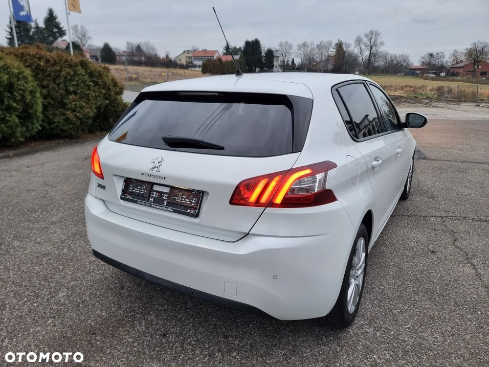 Peugeot 308 1.6 BlueHDi Allure S&S - 7