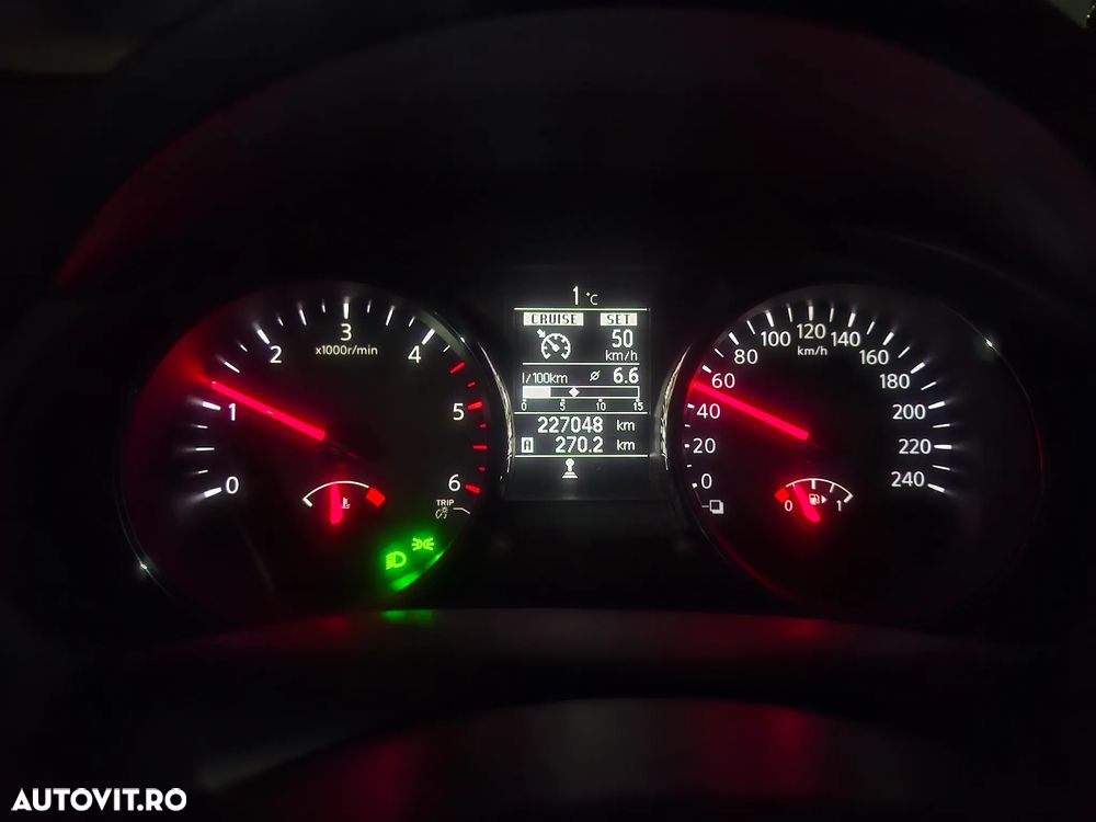 Nissan Qashqai 2.0 DCI DPF Tekna - 15