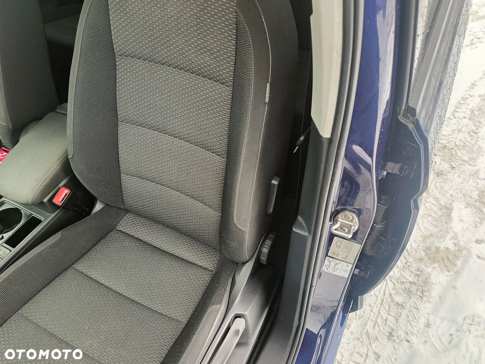 Volkswagen Touran 2.0 TDI SCR DSG Highline - 19