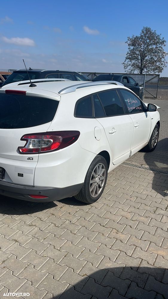 Dezmembram Renault Megane 3 1.5 din 2015 - 2