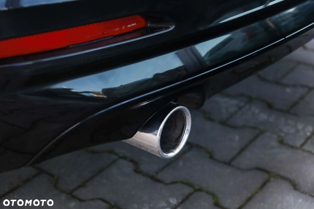 BMW Seria 3 318i - 11