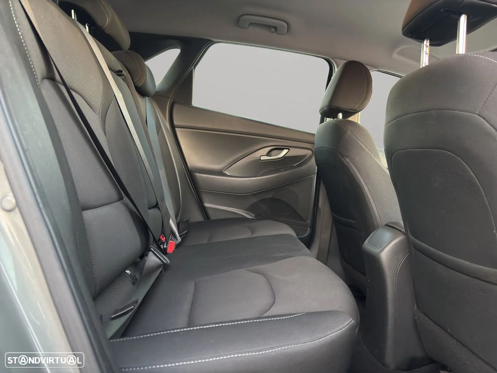 Hyundai i30 1.6 CRDI STyle - 19