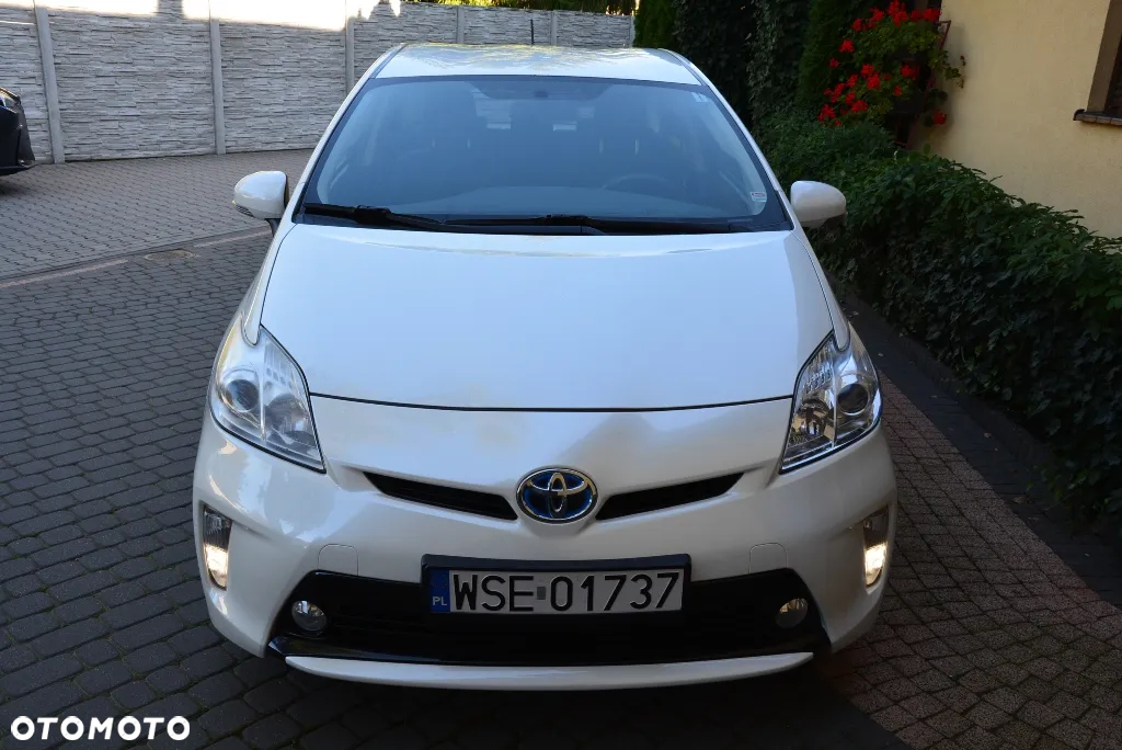 Toyota Prius (Hybrid) Comfort - 19