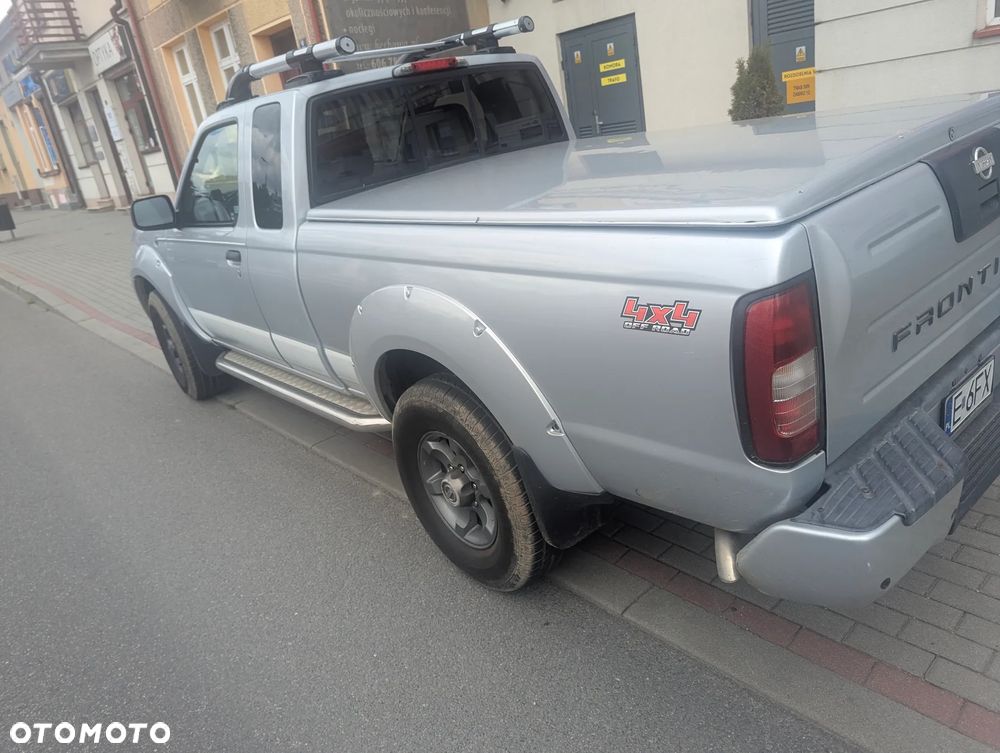 Nissan Frontier - 5