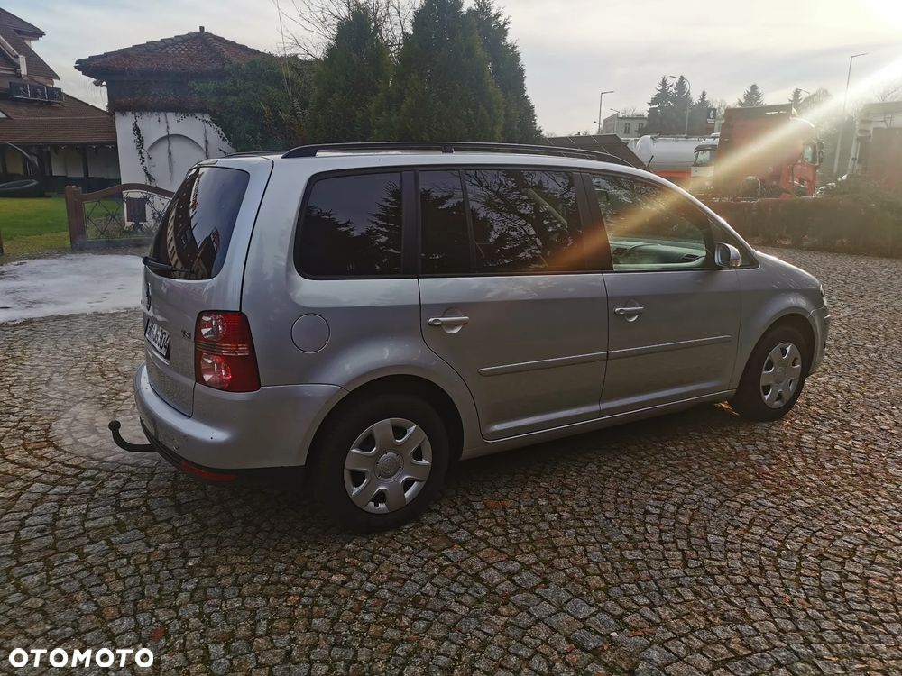 Volkswagen Touran 1.4 TSI Cup - 4