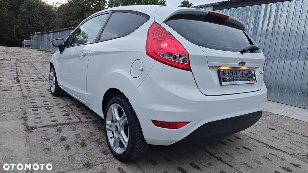 Ford Fiesta 1.4 TDCi Champions Edition - 10