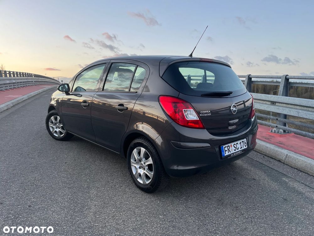 Opel Corsa 1.2 16V Graphite - 6