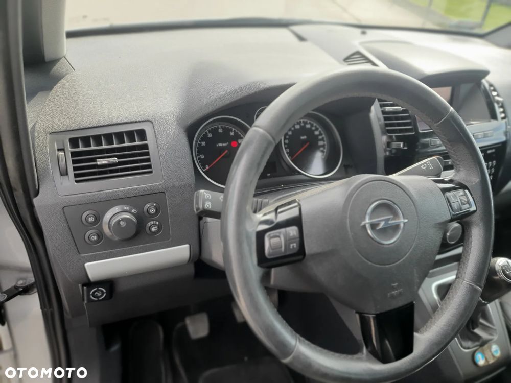 Opel Zafira 1.8 Enjoy - 17