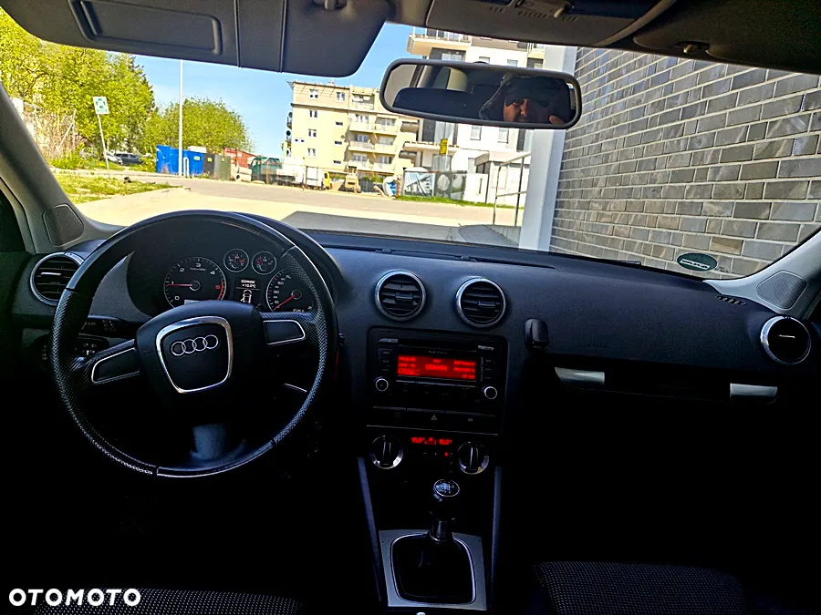 Audi A3 1.9 TDI Sportback Attraction - 17