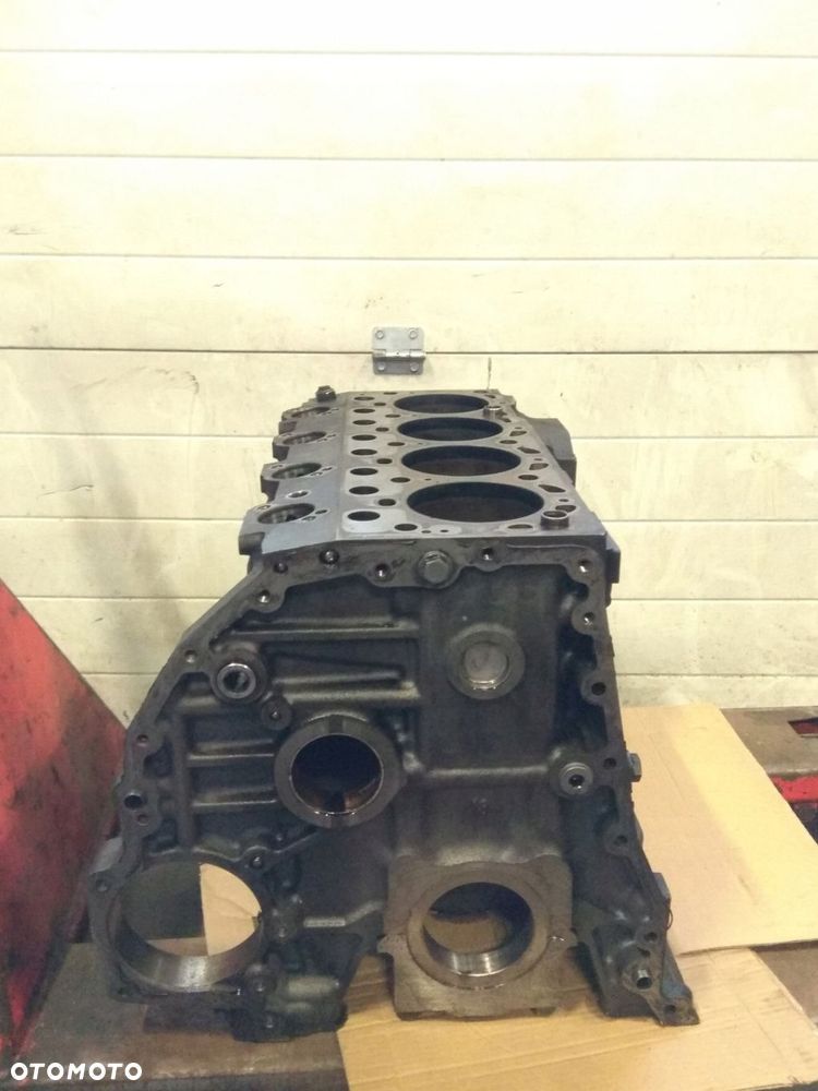 BLOK SILNIKA DÓŁ MERCEDES ATEGO OM924 LA OE 9040114201 - 4